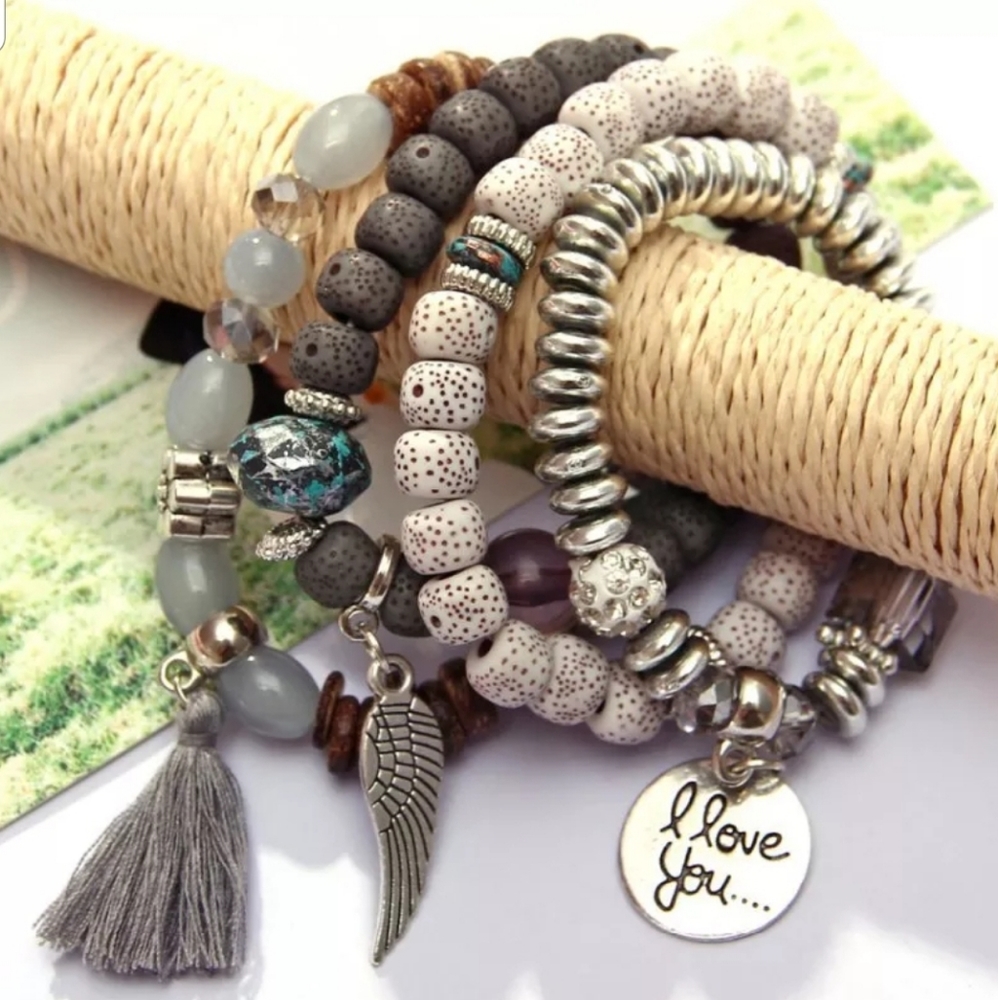 4 pcs I love you Bangles
